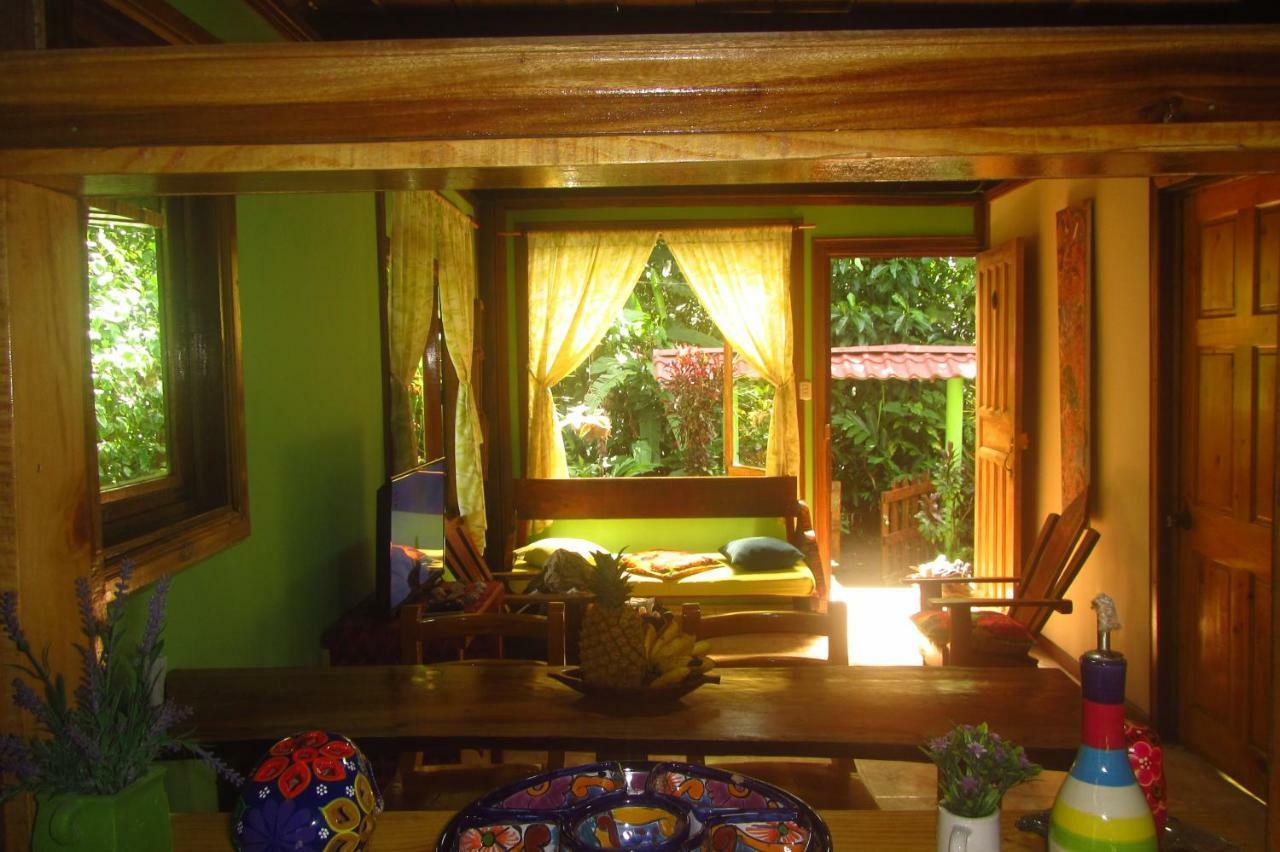 casa chilamates Tortuguero Bagian luar foto